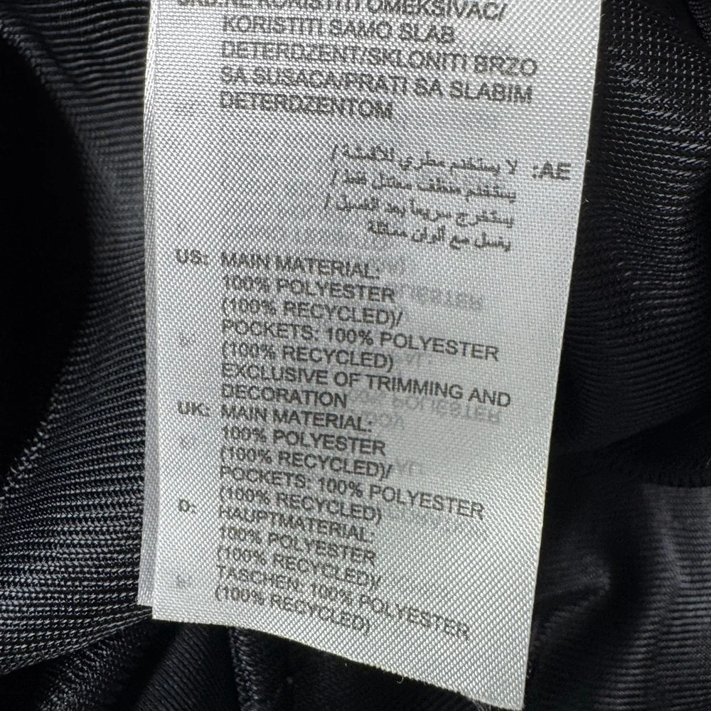 adidas *orders ship